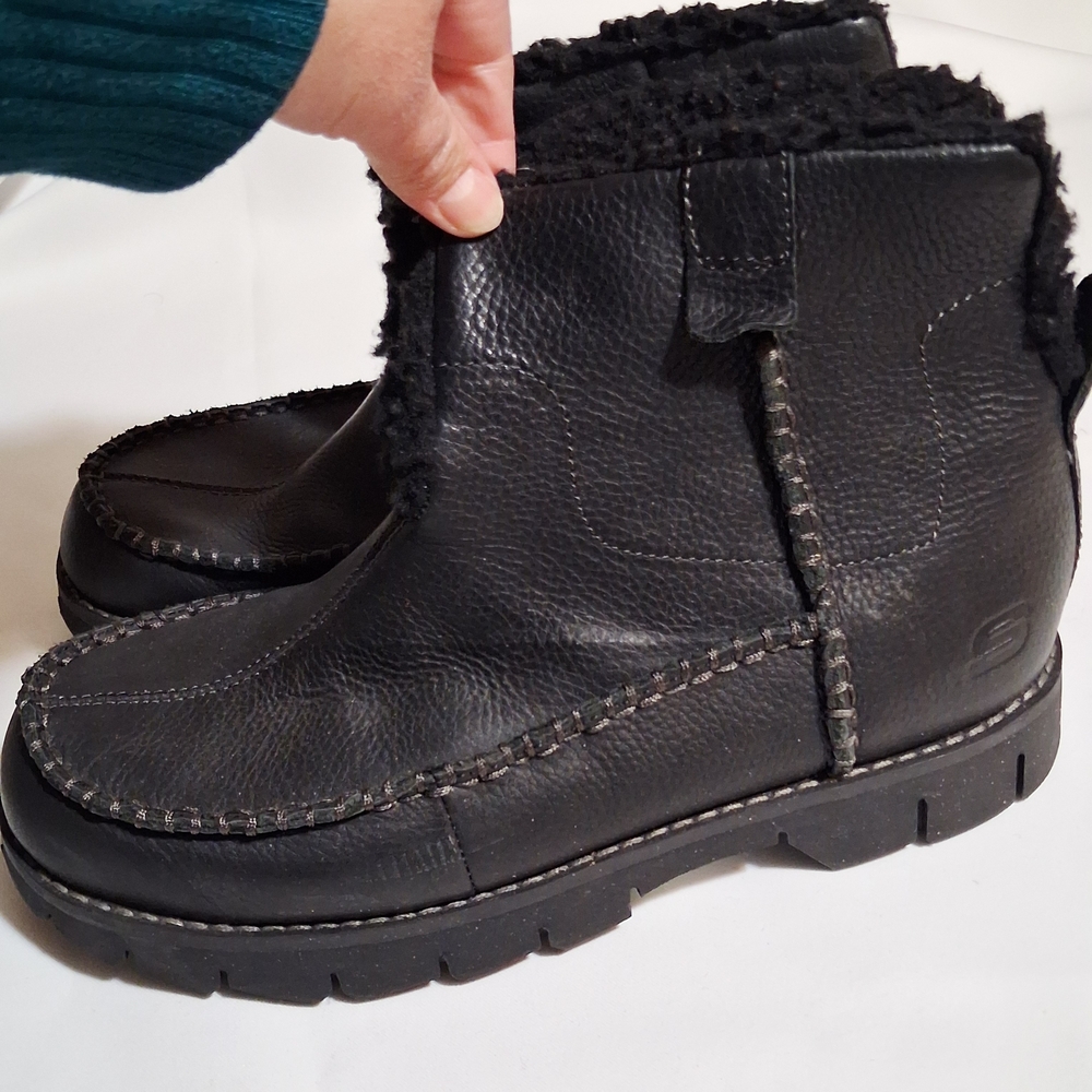 Skechers Men's Slip-On‎ Black Leather Upper Balance Boots Size 9.5  NWOT